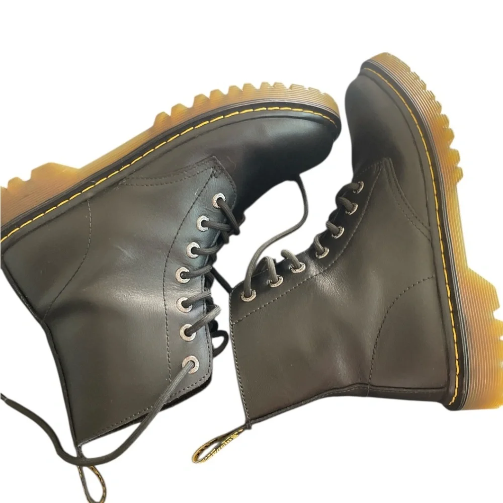 Dr. Martins Luana 7 Eye Combat Boots Black w/Yelllow Stitching Womens Size 9 - Picture 14 of 14